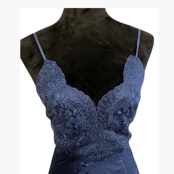 Chi Chi London Sapphire Cocktail Dress Size 8 (UK) and 4 (US) EUC   No Callouts - Picture 4 of 14